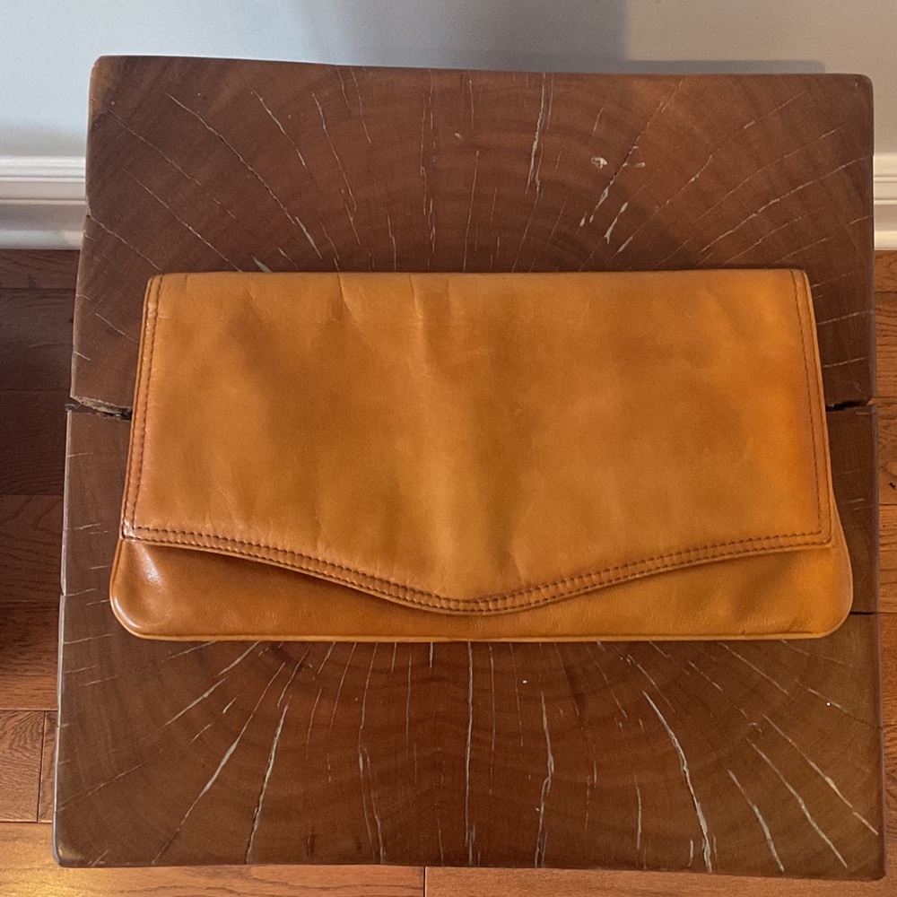 Vintage Tan Leather Clutch - Made in Italy